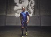 Faker在法国队比赛中反败为胜，反败为胜引发热议！热度持续攀升