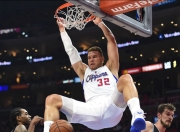 快船客场战胜开拓者，格里芬上演灌篮暴扣的简单介绍